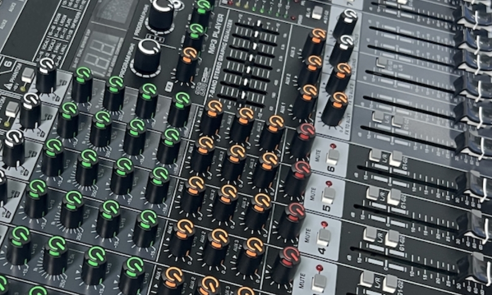 Bàn Mixer C-PSound LG-1204 cao cấp